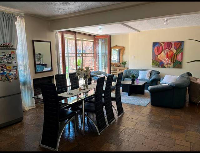 5 BEDROOM DUPLEX FOR SALE IN ARCADIA